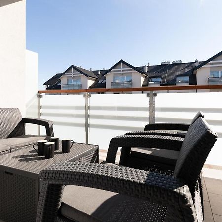 Apartamenty Polnocna By Noclegi Renters Darlowo Bagian luar foto