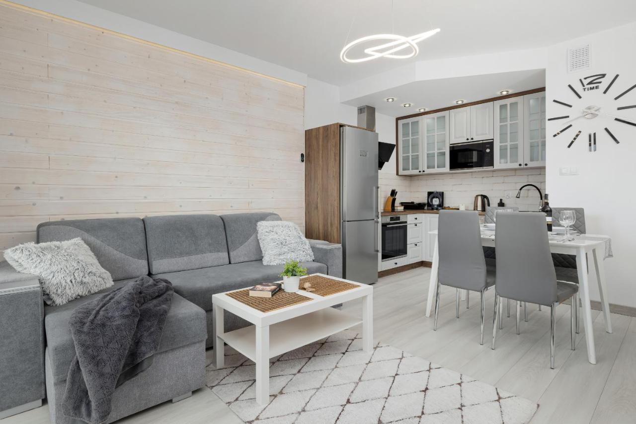 Apartamenty Polnocna By Noclegi Renters Darlowo Bagian luar foto