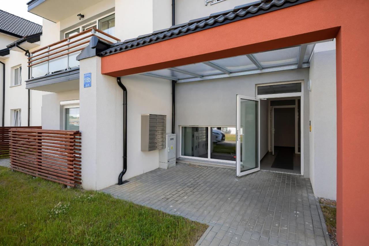 Apartamenty Polnocna By Noclegi Renters Darlowo Bagian luar foto