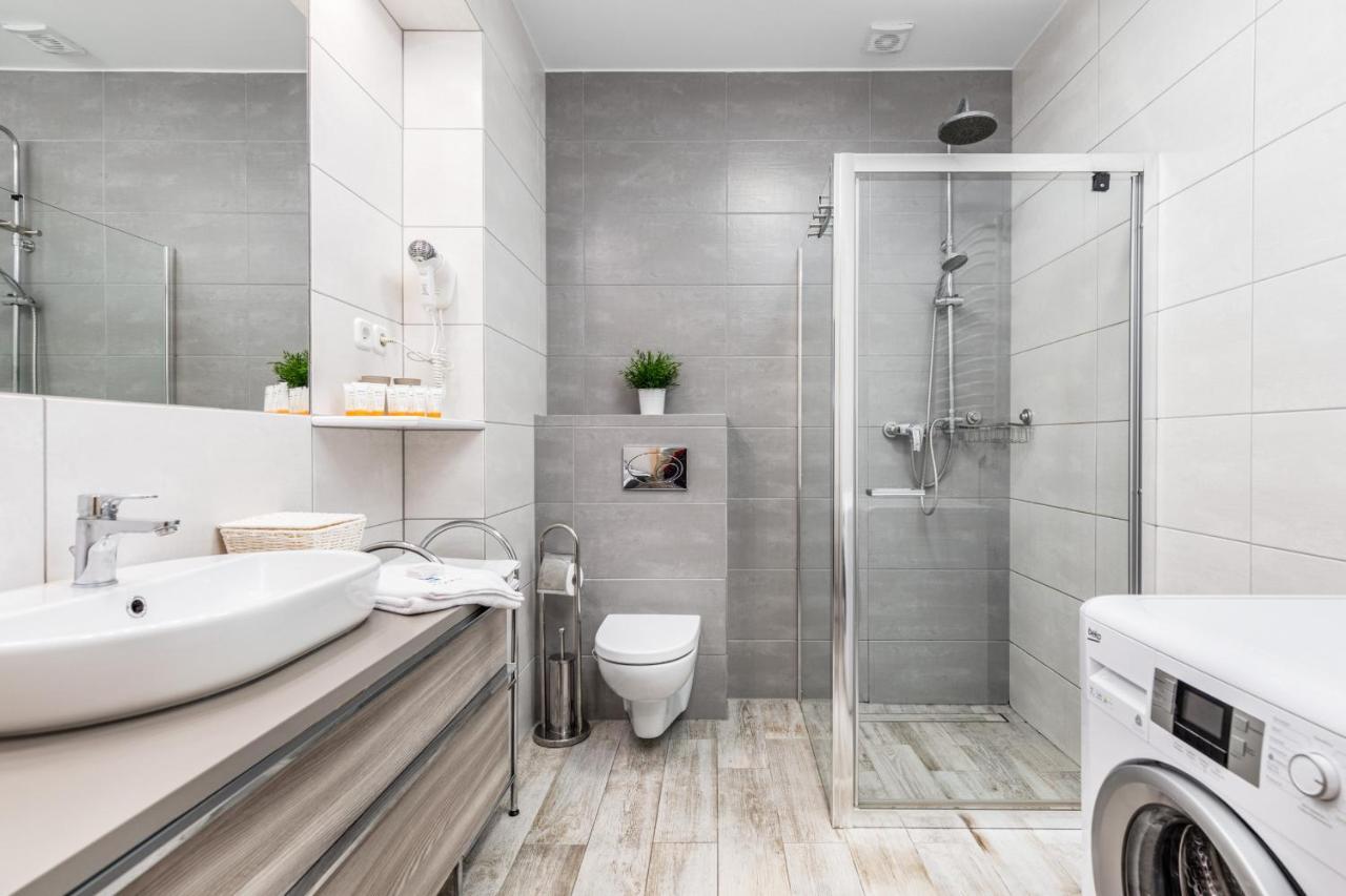 Apartamenty Polnocna By Noclegi Renters Darlowo Bagian luar foto