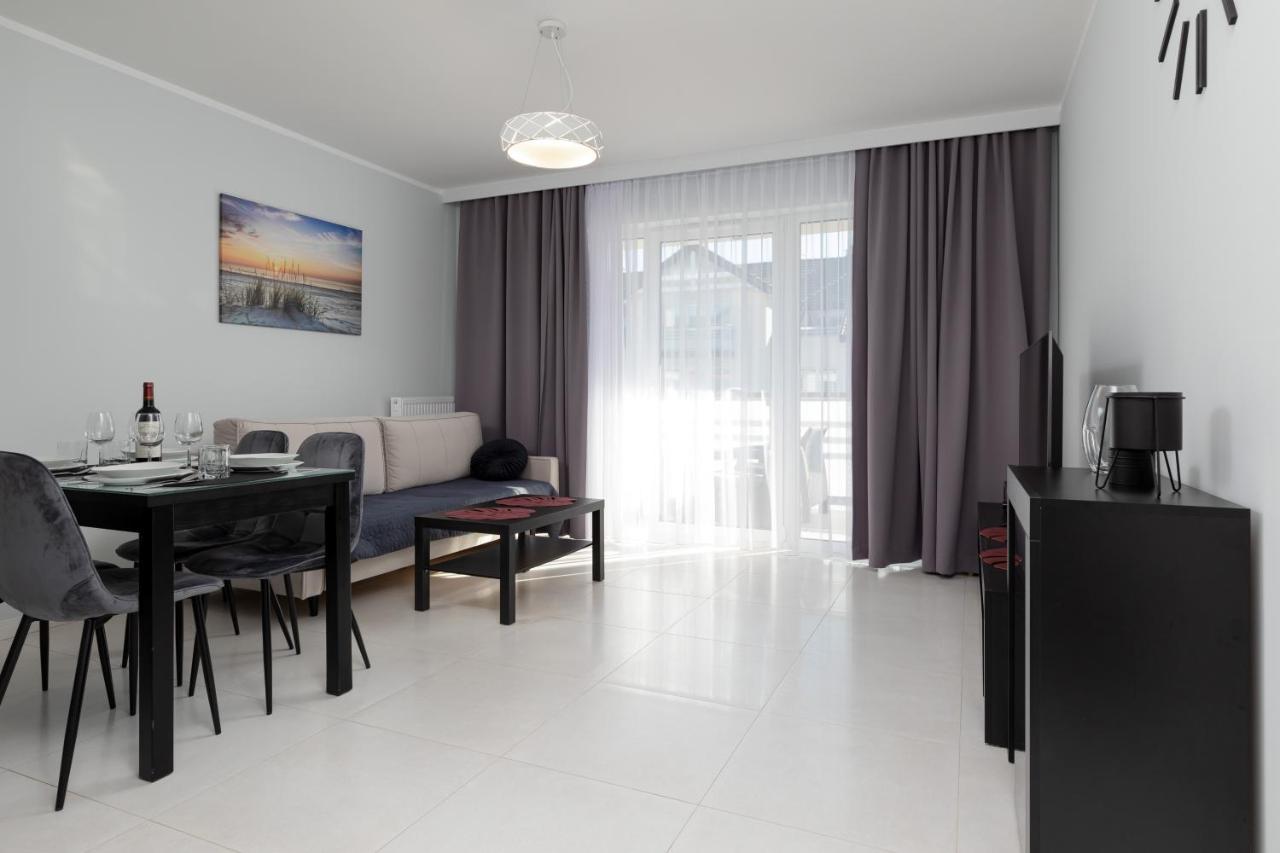 Apartamenty Polnocna By Noclegi Renters Darlowo Bagian luar foto