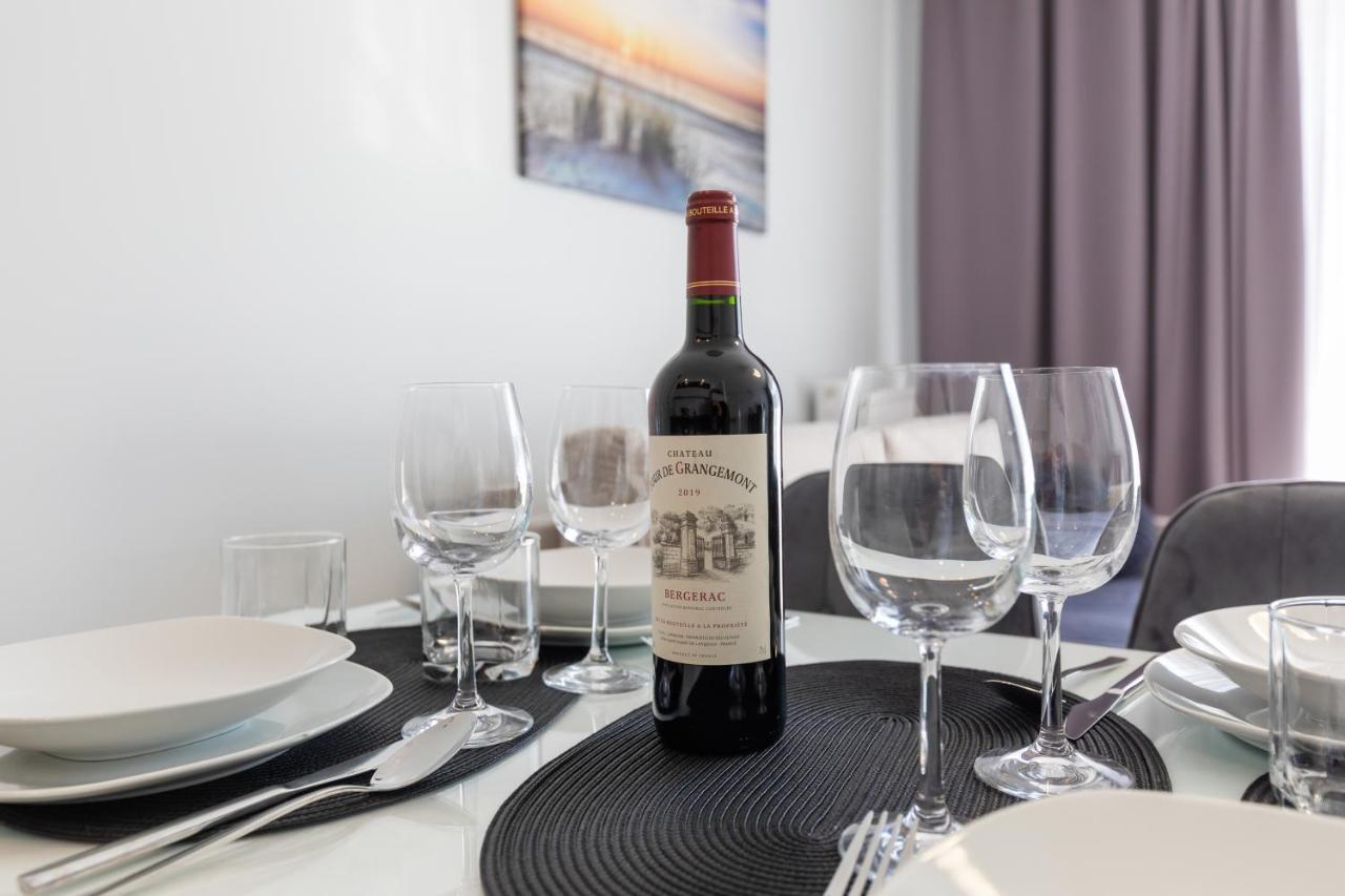 Apartamenty Polnocna By Noclegi Renters Darlowo Bagian luar foto