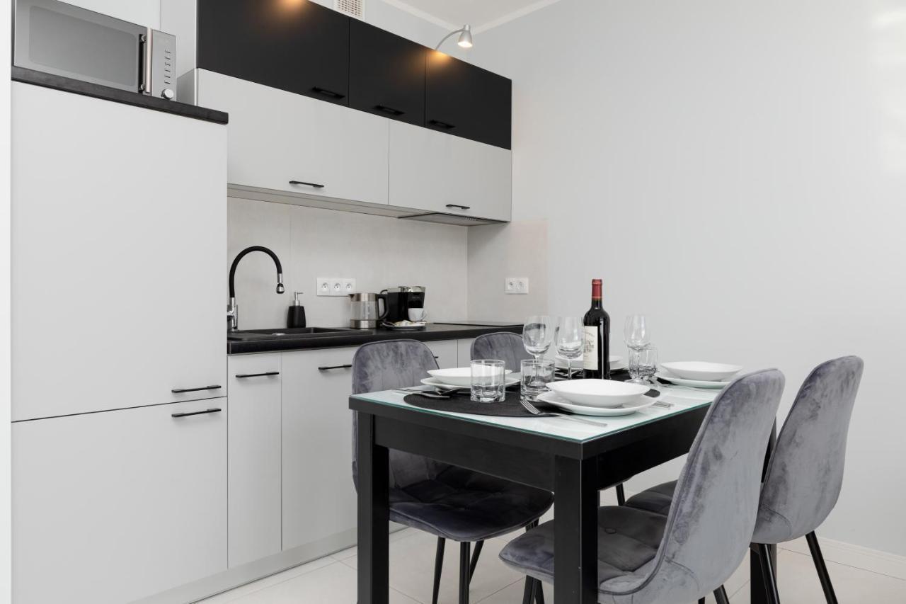 Apartamenty Polnocna By Noclegi Renters Darlowo Bagian luar foto