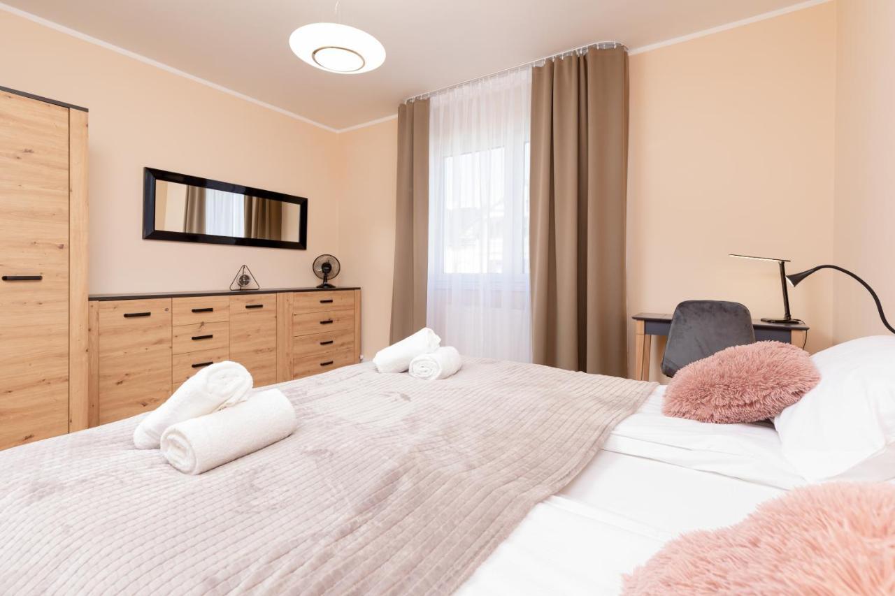 Apartamenty Polnocna By Noclegi Renters Darlowo Bagian luar foto